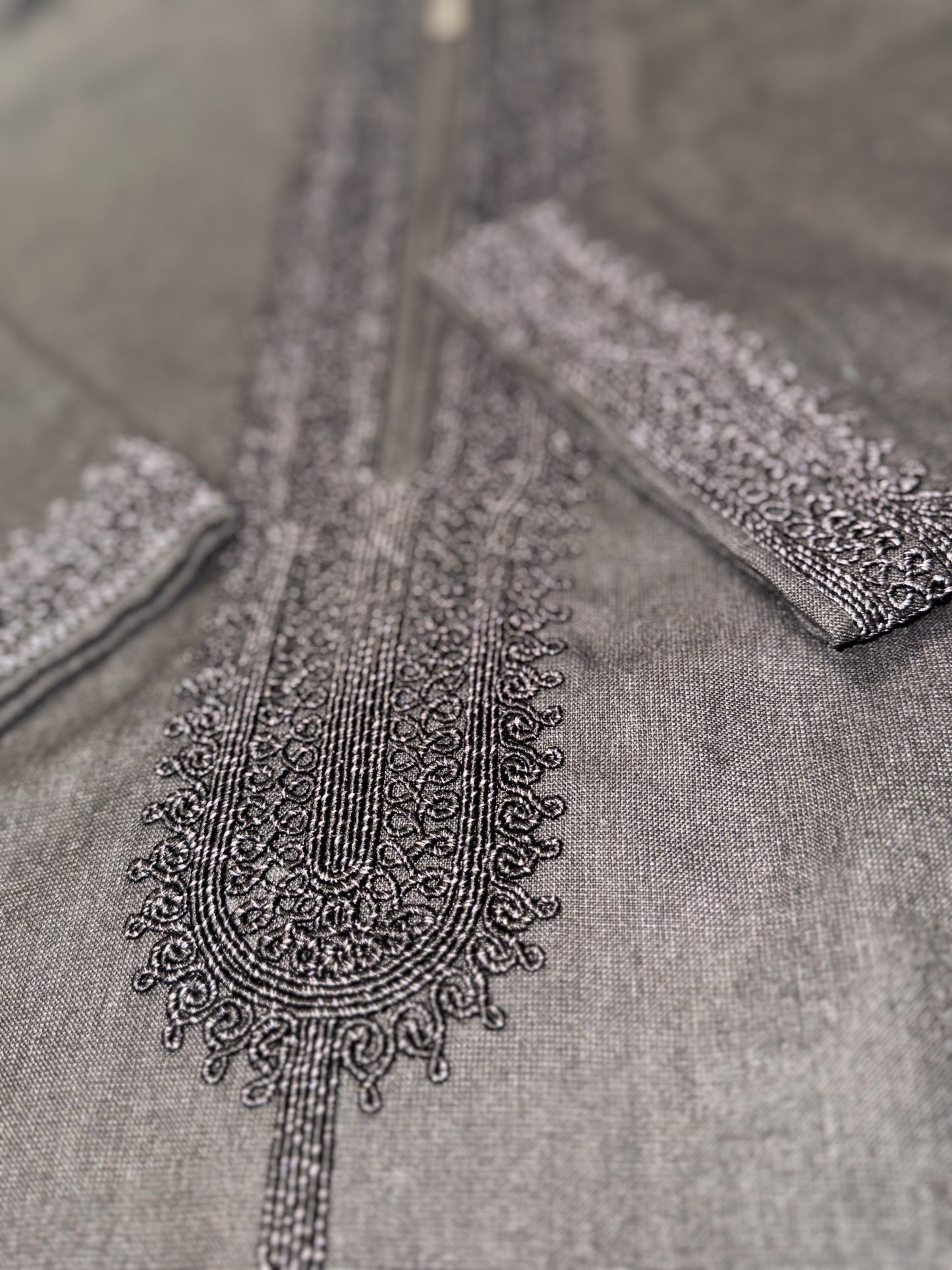 Premium Abaya Schwarz